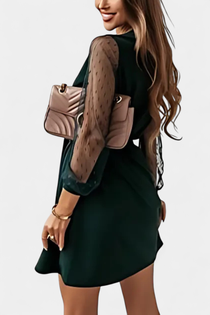 Calandra Vestido Mini Elegante con Escote Sofisticado y Silueta Favorecedora