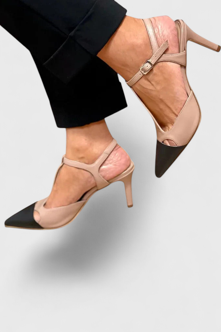 Letitia Tacones de Aguja con Punta Afilada y Correa en T Color Block